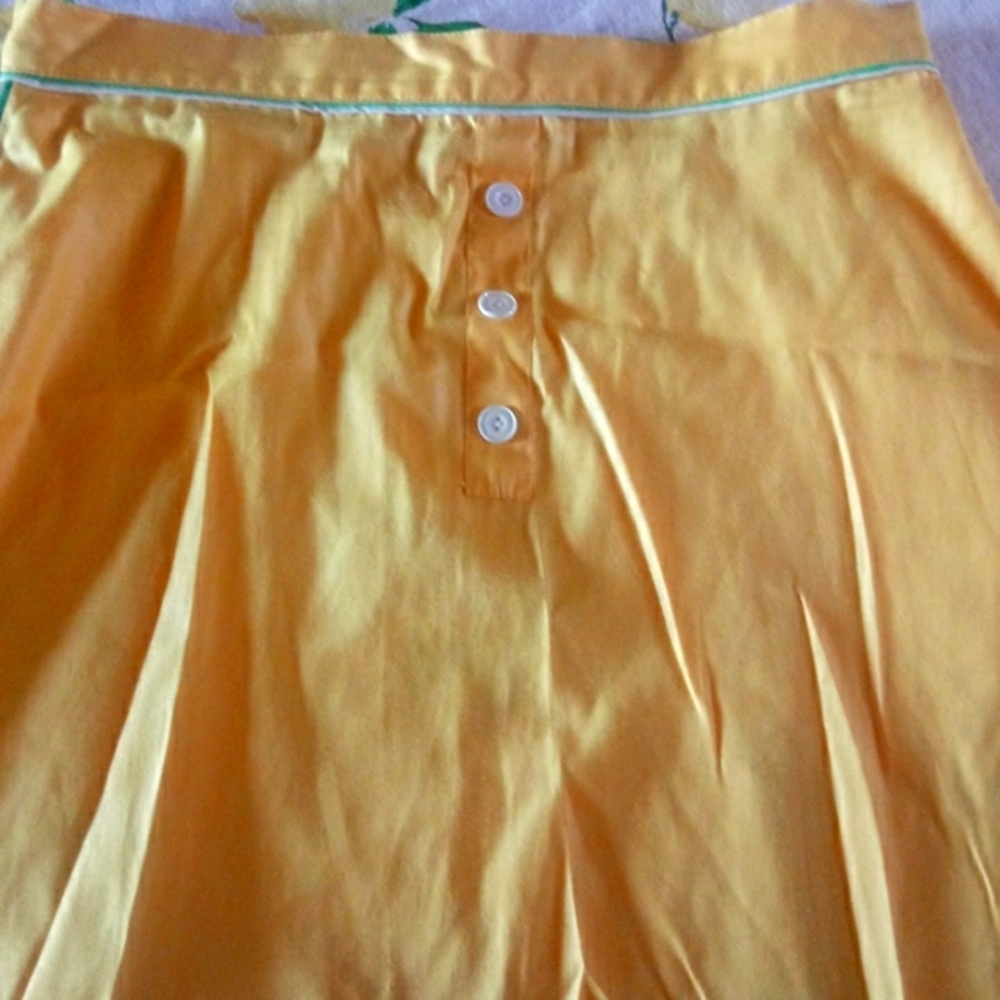 Vintage yellow tennis skirt